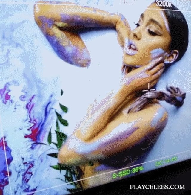 You are currently viewing Ariana Grande Nipple Slip And Sexy Moment