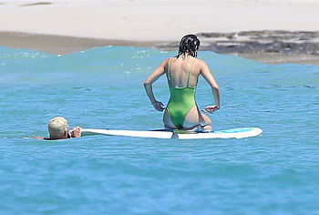 Khloe Kardashian & Kendall Jenner nude