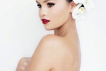 Selena Gomez Nude