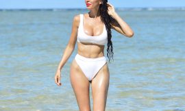 Farrah Abraham Revealing Her Stunning Body In Sexy Swimsuit