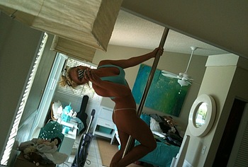 Brooke Hogan naked