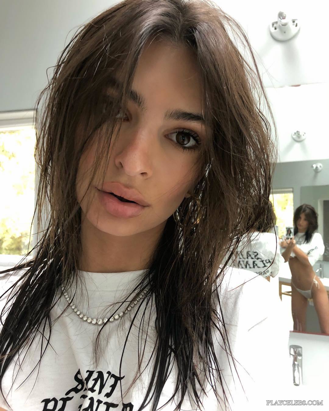 Emily Ratajkowski Topless And Sexy Lingerie Selfie Shots Free Download Nude Photo Gallery 