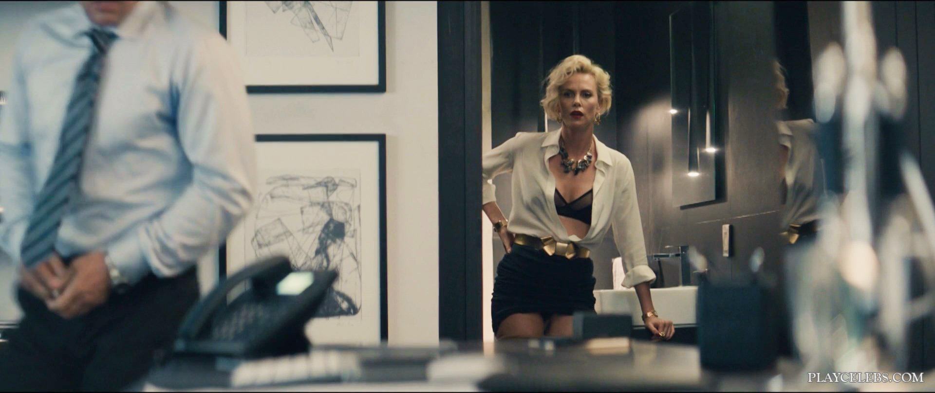 You are currently viewing Actress Charlize Theron Wild Sex From Behind In Gringo (2018)