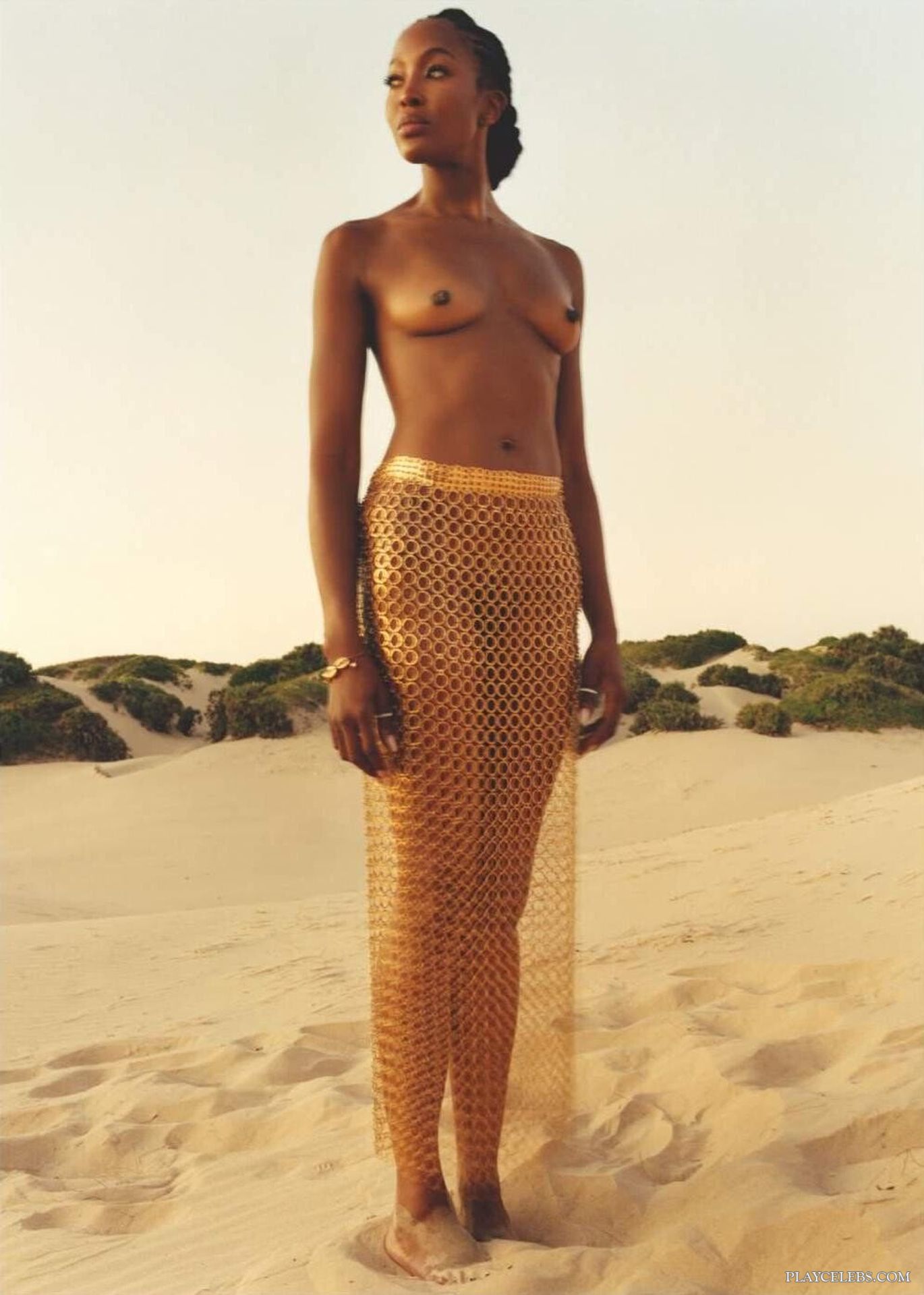 You are currently viewing Naomi Campbell Topless And Sexy For Vogue UK (July 2019)