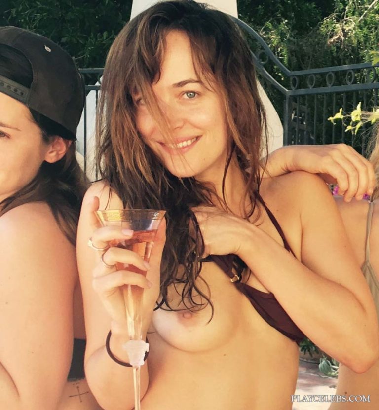 Read more about the article Dakota Johnson Leaked Nude And Sexy Thefappening Scandal 2019