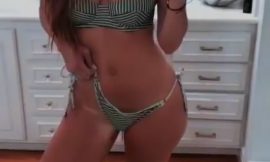 Maria Menounos Bikini And Sexy Selfie Photos