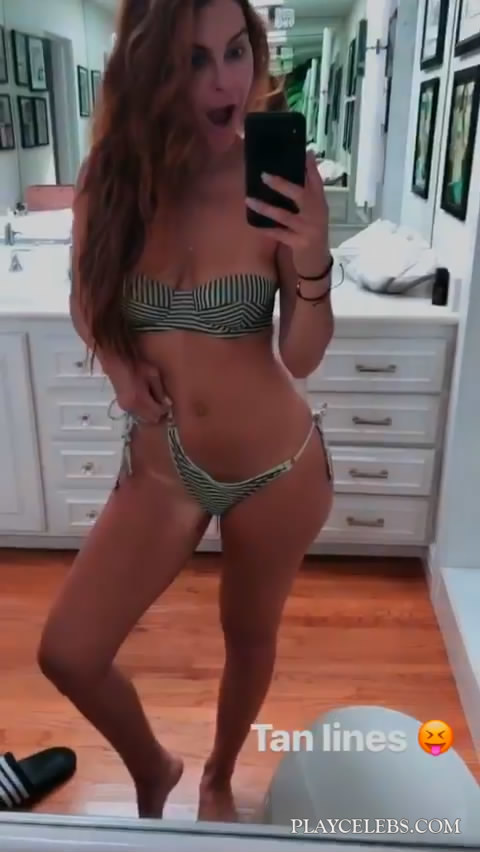 You are currently viewing Maria Menounos Bikini And Sexy Selfie Photos