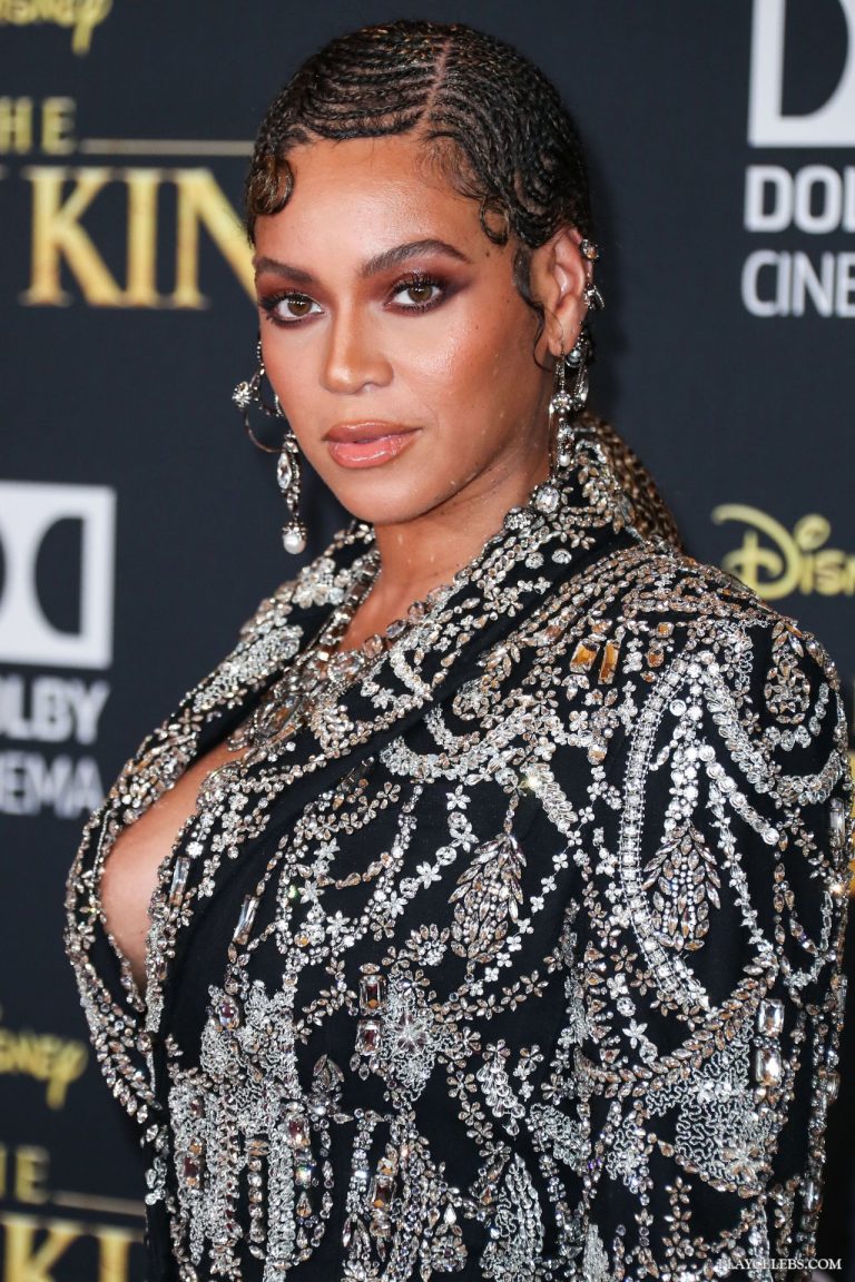 Read more about the article Beyonce Areola Slip Moment