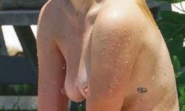Games Of Thrones Star Sophie Turner Nude Topless And Sexy Bikini Photos