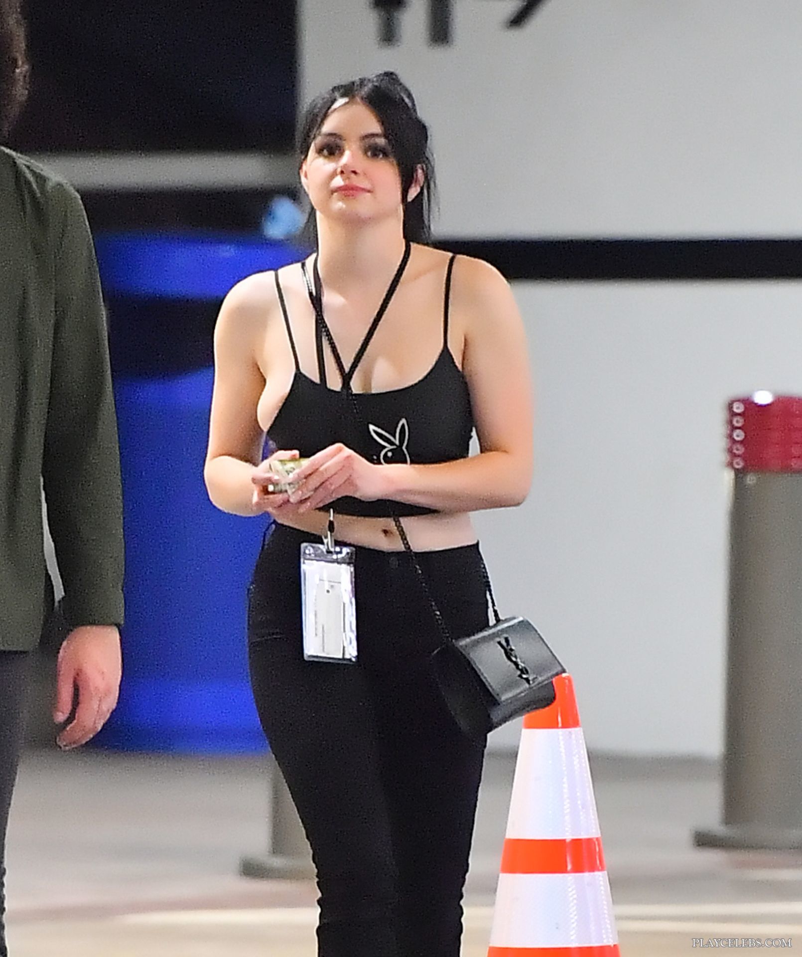 You are currently viewing Ariel Winter Oops NipSlip Moments