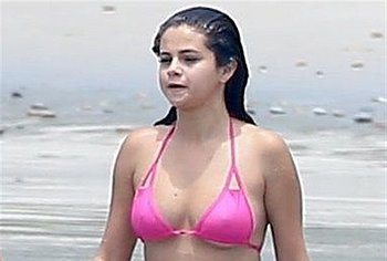 Selena Gomez xxx Nude
