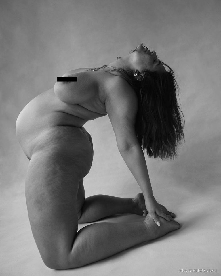 Read more about the article Ashley Graham Nude Black And White Photoshoot