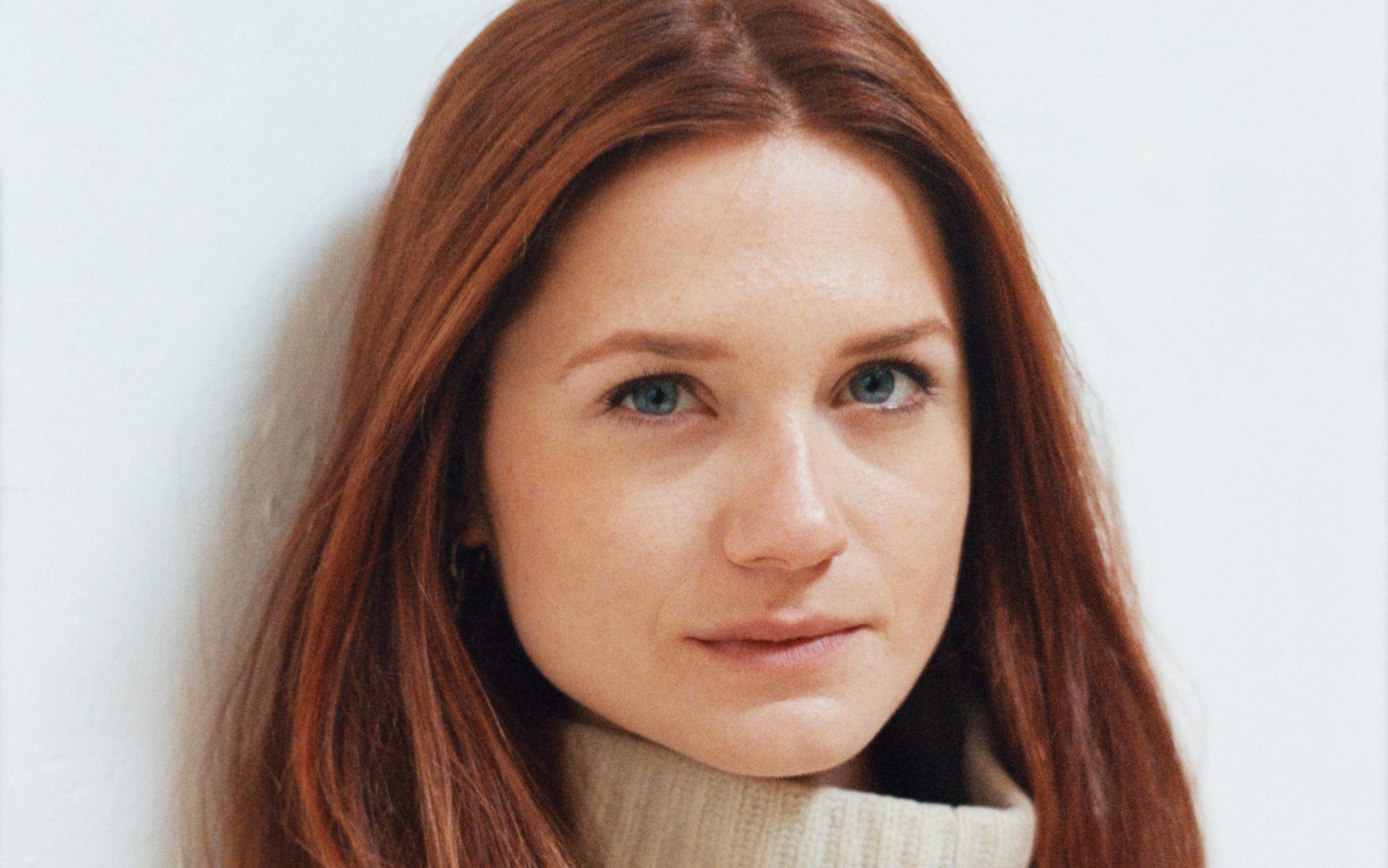 Bonnie Wright Leaked Nude Topless Selfie In The Mirror (Update