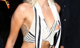 Miley Cyrus Nipslip Oops Photos 2020