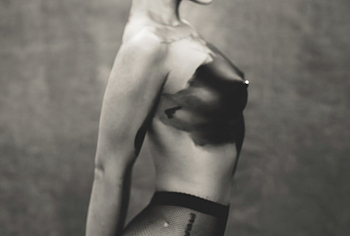 Rihanna nude topless