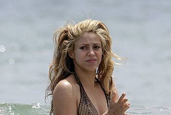 Shakira leaked nude pics
