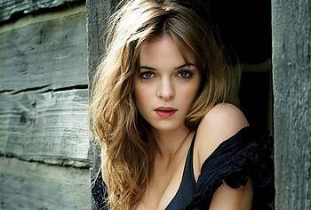Danielle Panabaker leaked nude photos