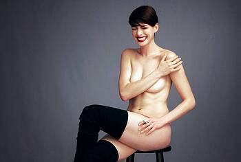 Anne Hathaway leaked nude photos