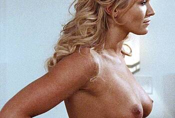 Nicky Whelan thefappening