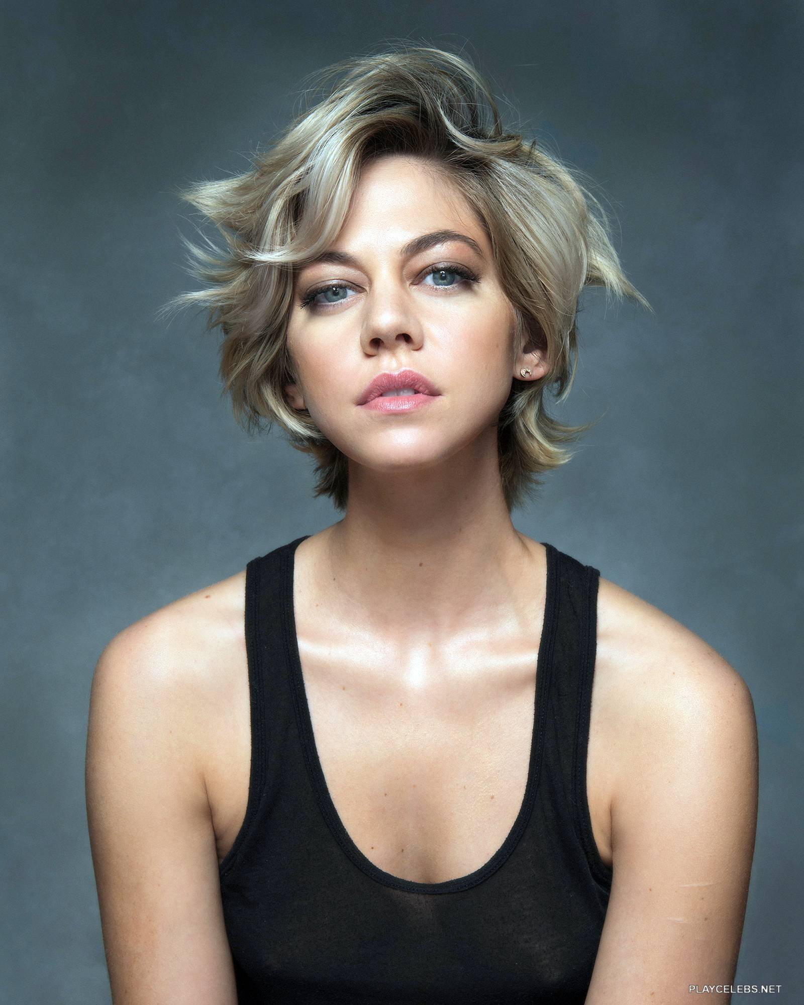 Analeigh Tipton Nude And Lesbian Sex Scenes image