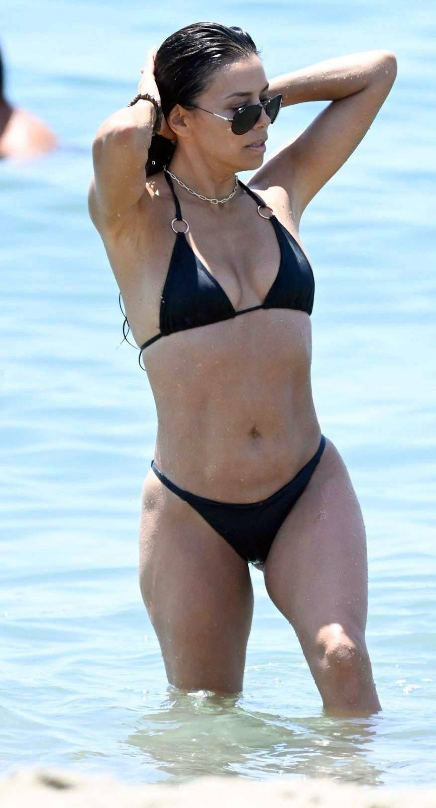 You are currently viewing Eva Longoria Topless And Sexy Bikini Pics