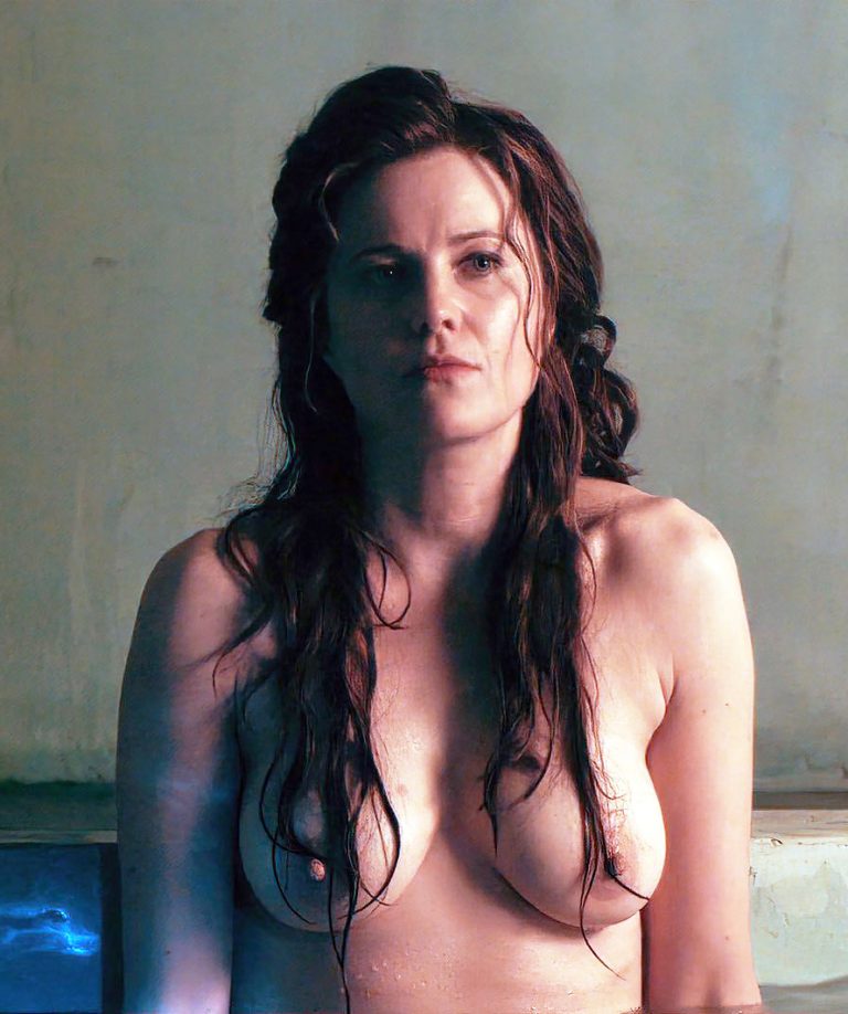 Read more about the article Lucy Lawless Nude And Sex Scenes
