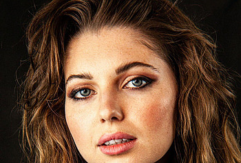 Samantha Hanratty nude photos