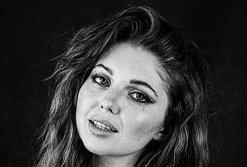 Samantha Hanratty nude photos