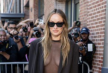 Olivia Wilde nude tits and nipslip pics