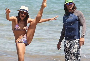 Sarah Shahi Nude And Lingerie Erotic Photos