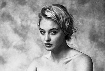 Iskra Lawrence Nude And Bikini Photos