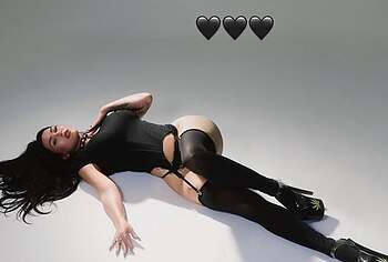 Megan Fox Bare Butt And Naughty Posing Pics