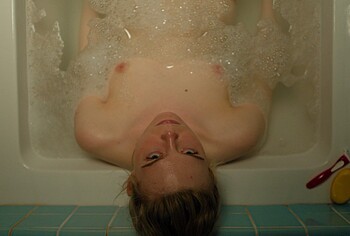 Elle Fanning Nude Sex in Margos Got Money Troubles