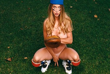 Sydney Sweeney Nude and NSFW scenes in Euphoria