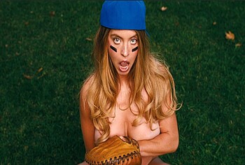 Sydney Sweeney Nude and NSFW scenes in Euphoria