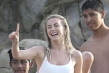 Julianne Hough Nude And Nip Slip Photos