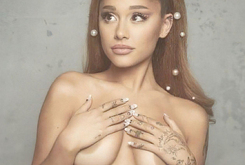 Ariana Grande Nude And NipSlip Photos