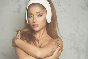 Ariana Grande Nude And NipSlip Photos