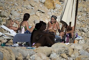 Rita Ora Nude And Upskirt Photos