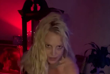 Britney Spears Nude And Transparent Lingerie Selfie Pics