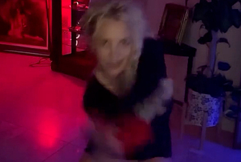 Britney Spears Nude And Transparent Lingerie Selfie Pics