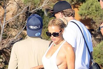 Brooks Nader Topless And Pussy Upskirt Photos