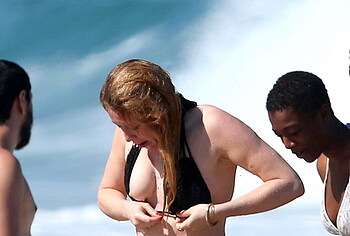 Natasha Lyonne Nude And See Through Photos