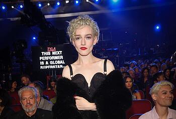 Julia Garner Nude And Lingerie Photos