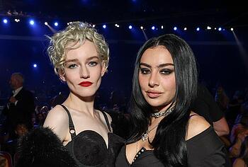Julia Garner Nude And Lingerie Photos